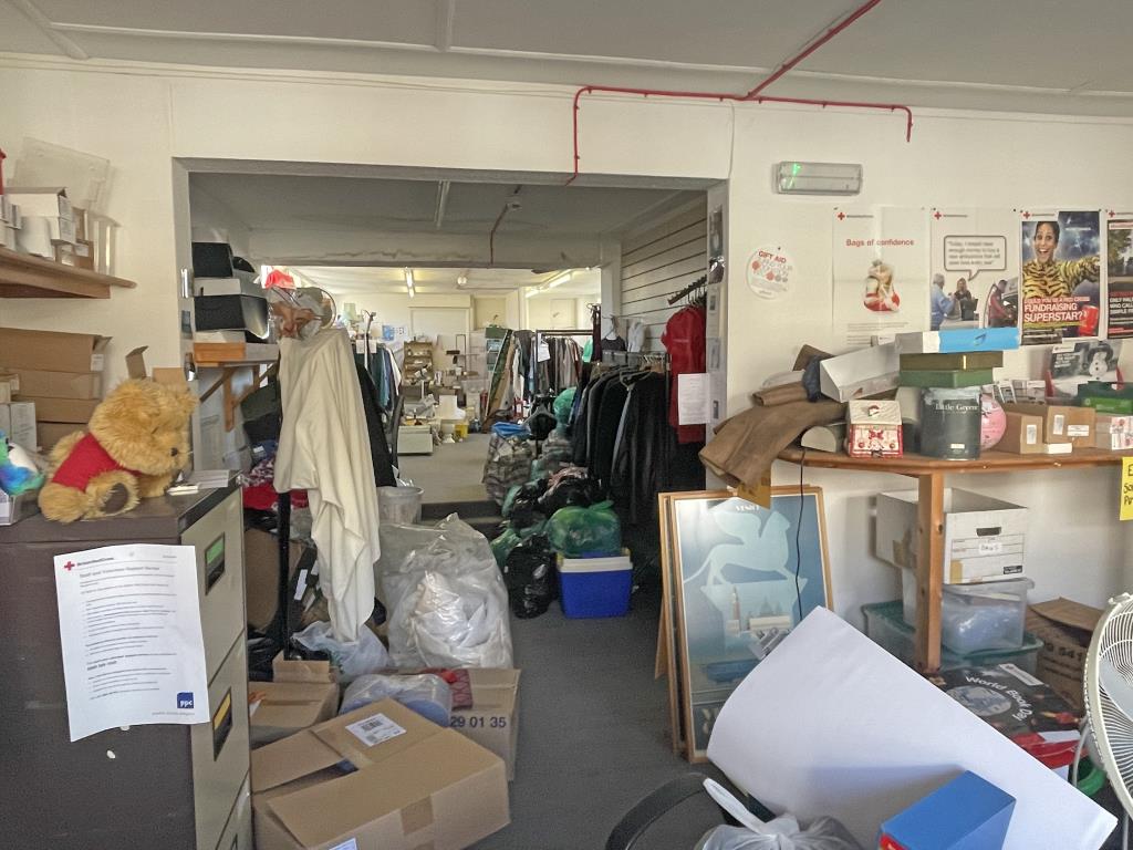 Lot: 54 - TOWN CENTRE COMMERCIAL INVESTMENT WITH FUTURE POTENTIAL - First Floor Storage Area